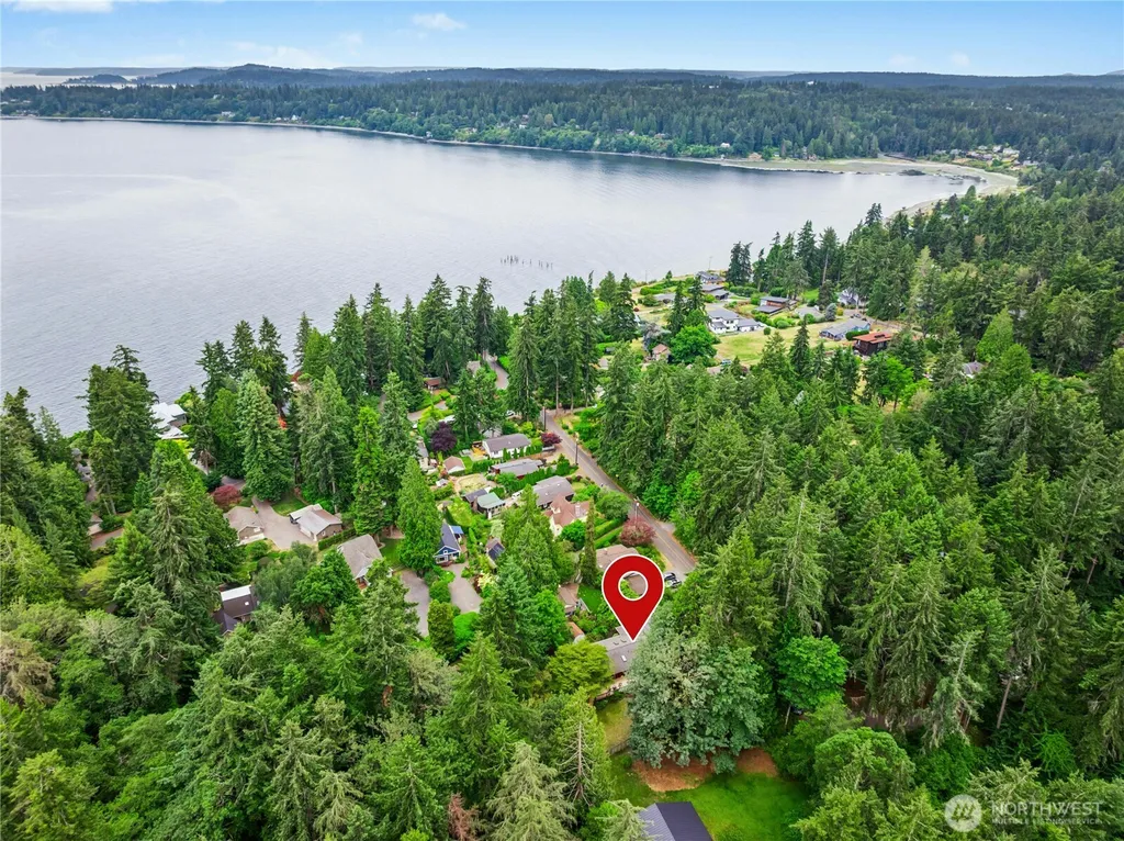 10796 Manitou Beach Drive NE Bainbridge Island WA 98110