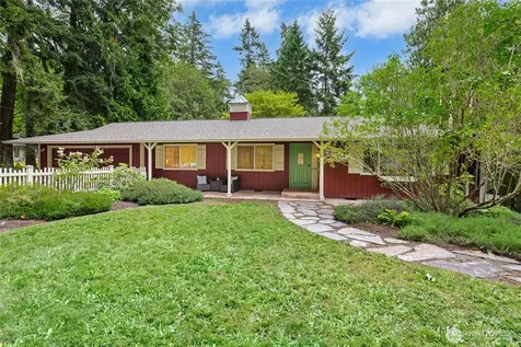 10796 Manitou Beach Drive NE Bainbridge Island WA 98110