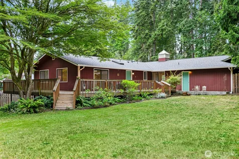 10796 Manitou Beach Drive NE Bainbridge Island WA 98110