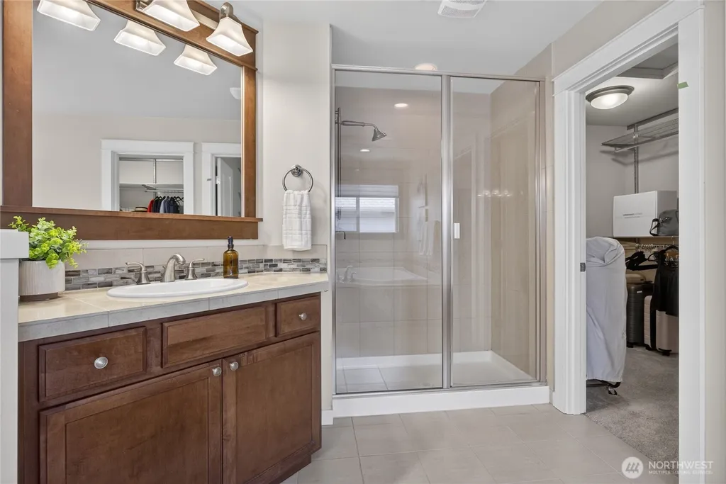 21056 SE 6th Place Sammamish WA 98074