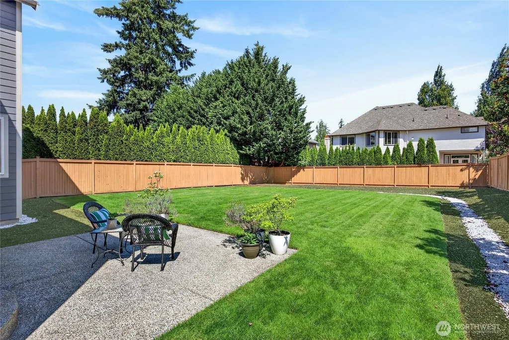 21056 SE 6th Place Sammamish WA 98074