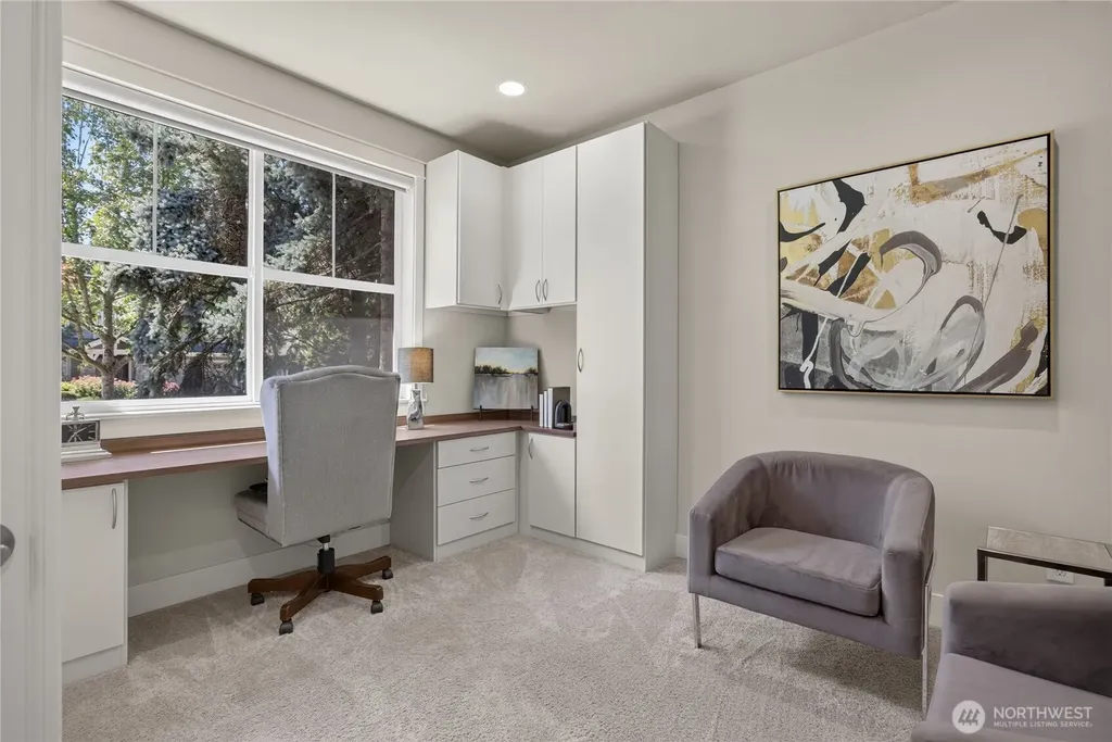 21056 SE 6th Place Sammamish WA 98074