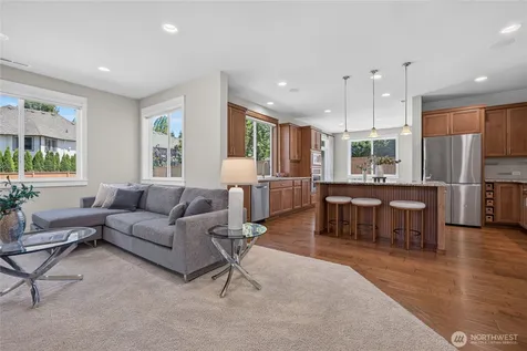 21056 SE 6th Place Sammamish WA 98074