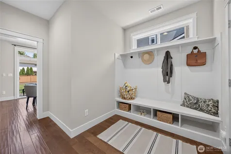 21056 SE 6th Place Sammamish WA 98074