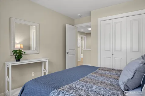 21056 SE 6th Place Sammamish WA 98074