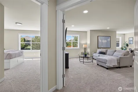21056 SE 6th Place Sammamish WA 98074