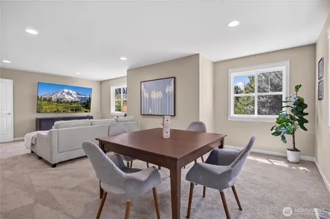 21056 SE 6th Place Sammamish WA 98074