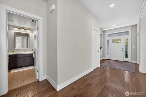 21056 SE 6th Place Sammamish WA 98074