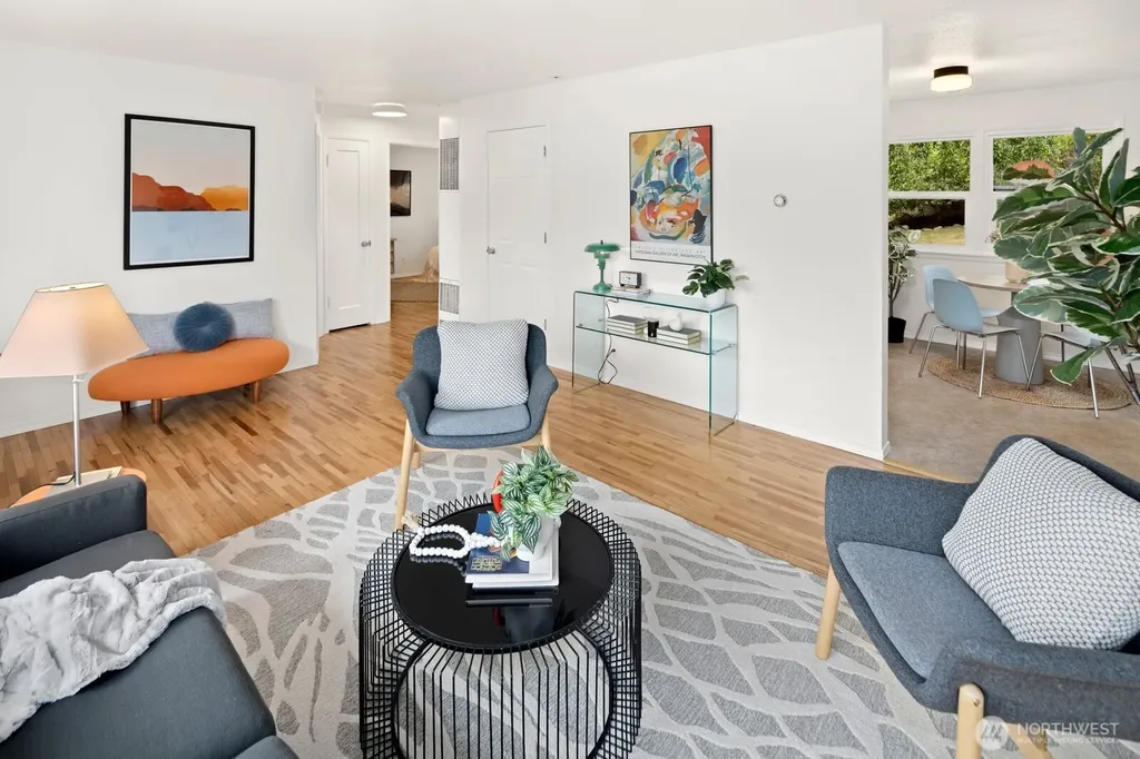 9261 31st Avenue SW Seattle WA 98126