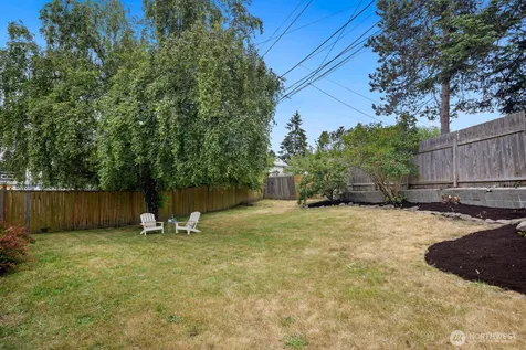9261 31st Avenue SW Seattle WA 98126