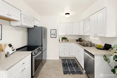 9261 31st Avenue SW Seattle WA 98126