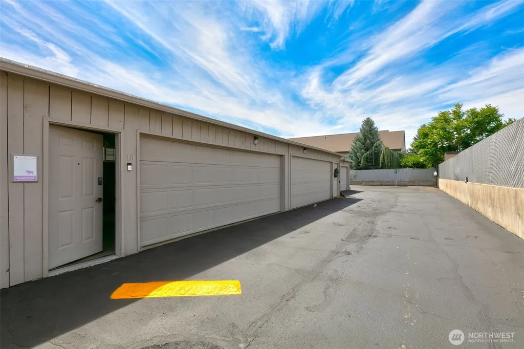 100 N 56th Avenue Yakima WA 98908
