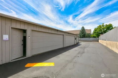 100 N 56th Avenue Yakima WA 98908