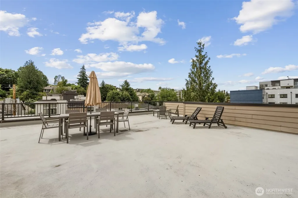 4831 Fauntleroy Way SW Seattle WA 98116