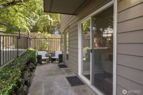 4831 Fauntleroy Way SW Seattle WA 98116