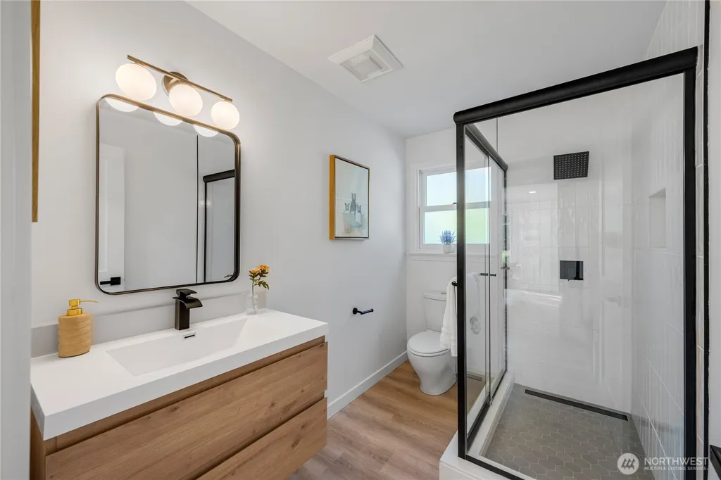 10723 Densmore Avenue N Seattle WA 98133