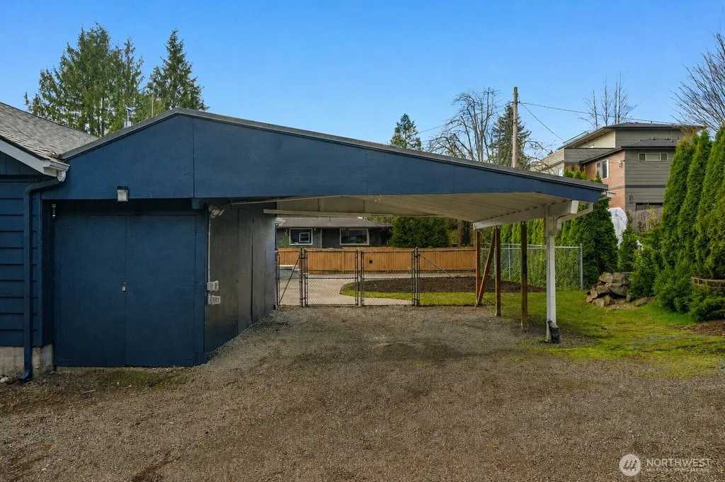 10723 Densmore Avenue N Seattle WA 98133