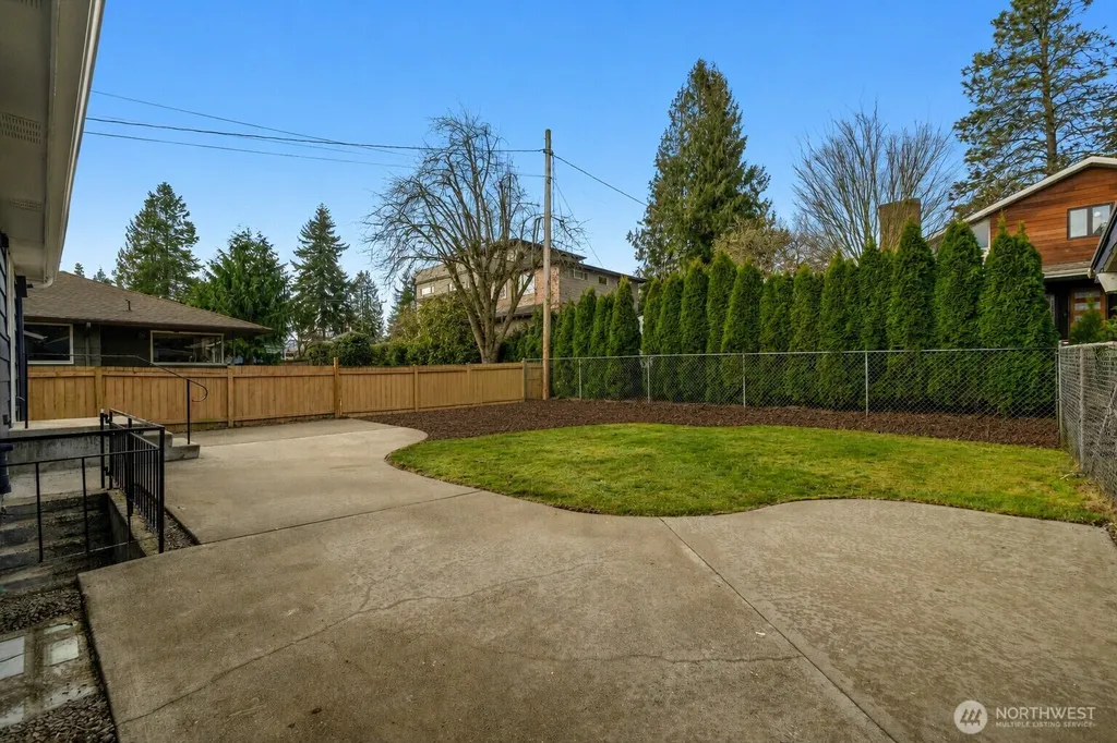10723 Densmore Avenue N Seattle WA 98133