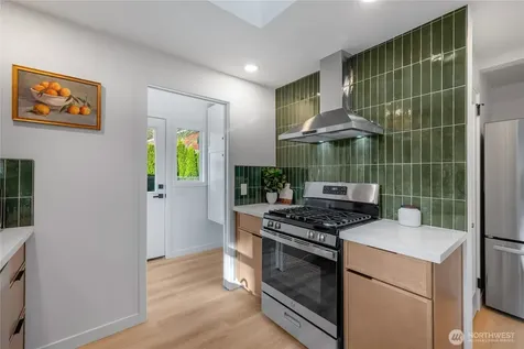 10723 Densmore Avenue N Seattle WA 98133