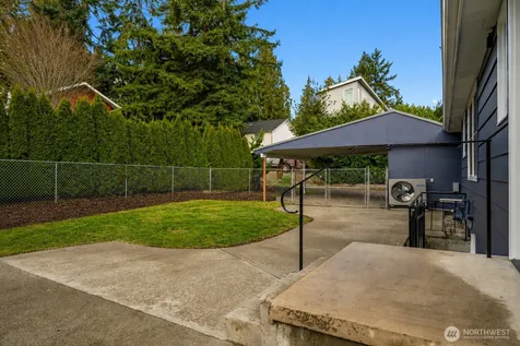 10723 Densmore Avenue N Seattle WA 98133