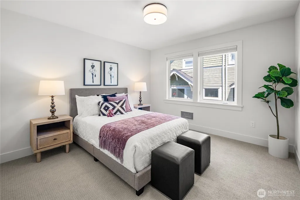 6538 11th Avenue NW Seattle WA 98117