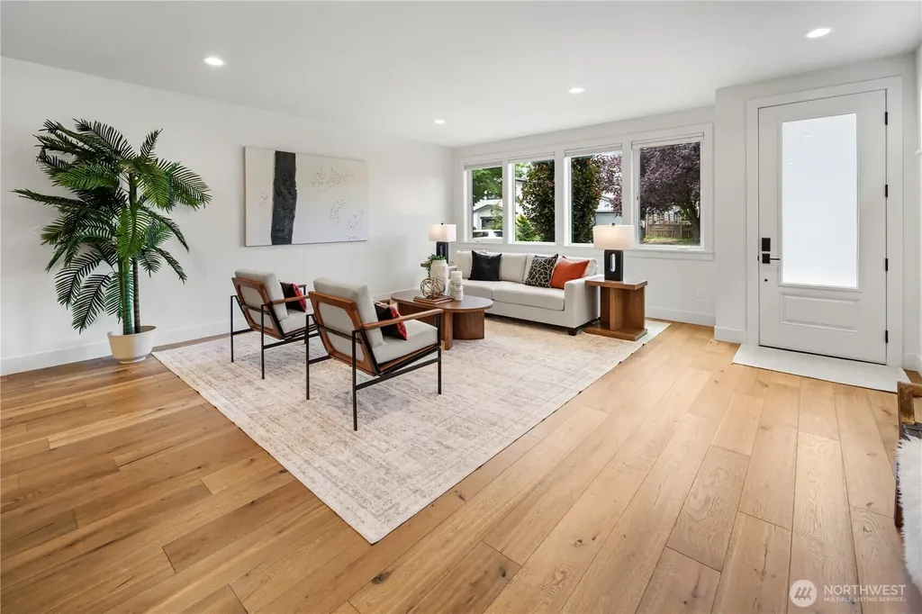 6538 11th Avenue NW Seattle WA 98117