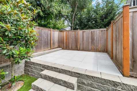 6538 11th Avenue NW Seattle WA 98117
