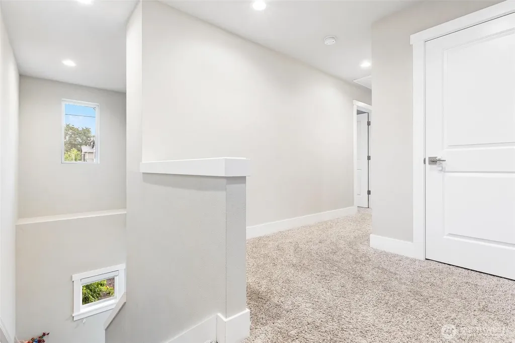 423 205th Street SW Lynnwood WA 98036
