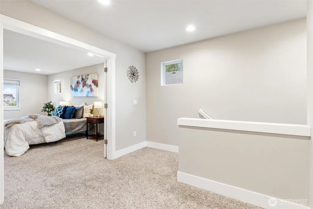 423 205th Street SW Lynnwood WA 98036