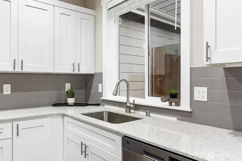 423 205th Street SW Lynnwood WA 98036