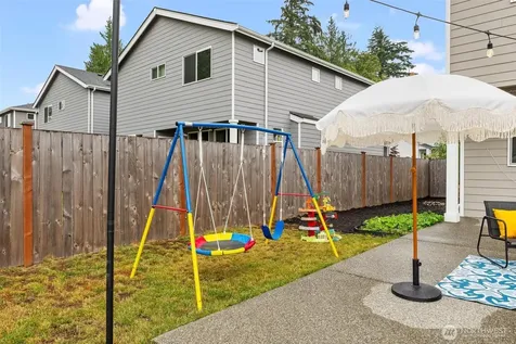 423 205th Street SW Lynnwood WA 98036