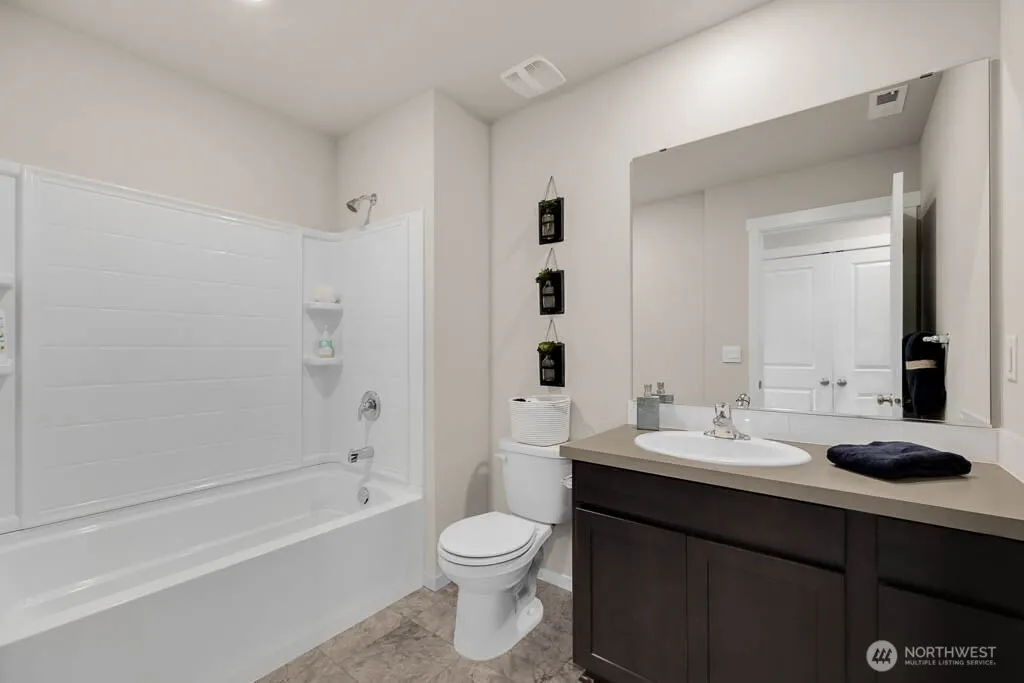 6121 Ivanoff Lane SW Port Orchard WA 98367