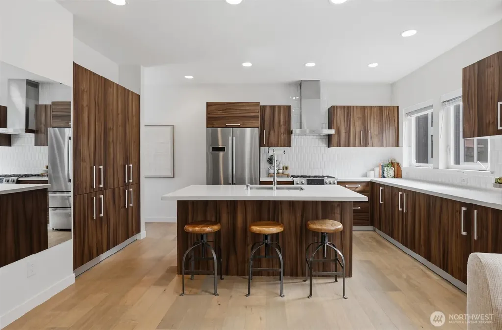 1427 136th Court NE Bellevue WA 98005
