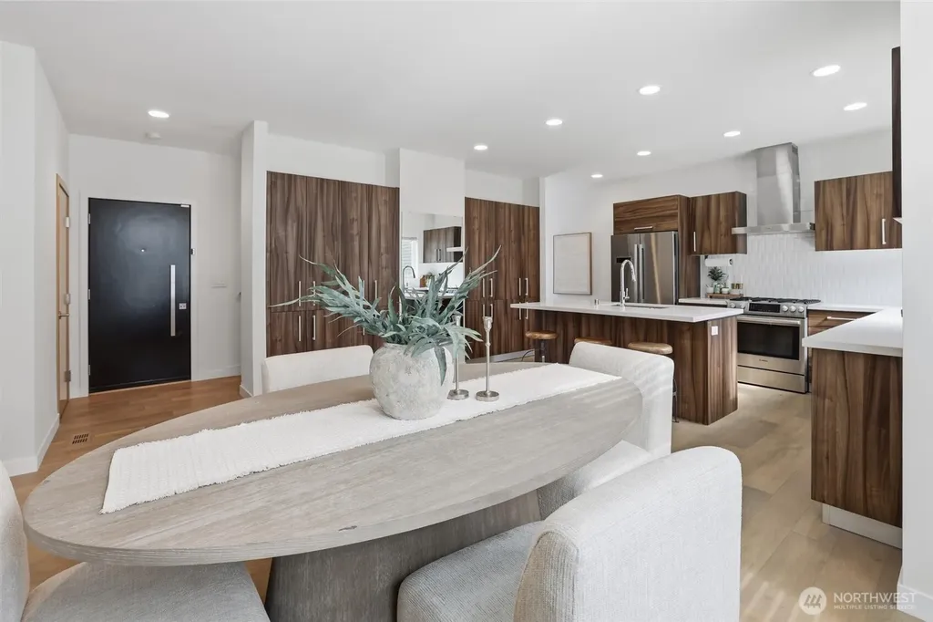 1427 136th Court NE Bellevue WA 98005