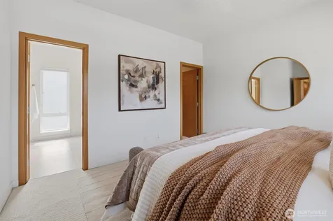 1427 136th Court NE Bellevue WA 98005