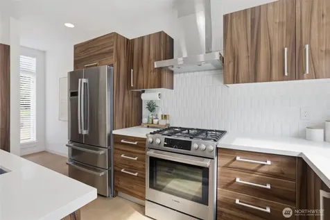 1427 136th Court NE Bellevue WA 98005