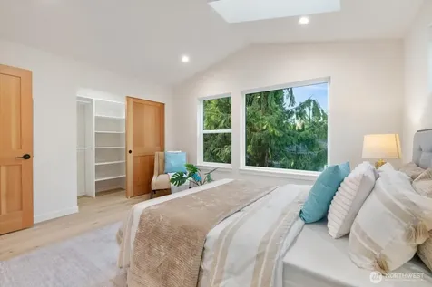 3704 NE 137th Street Seattle WA 98125