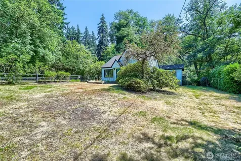 7637 NE 165th Street Kenmore WA 98028