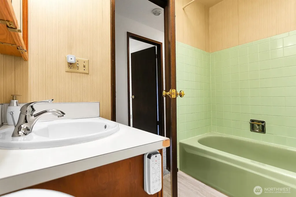 10842 NE 149th Street Bothell WA 98011
