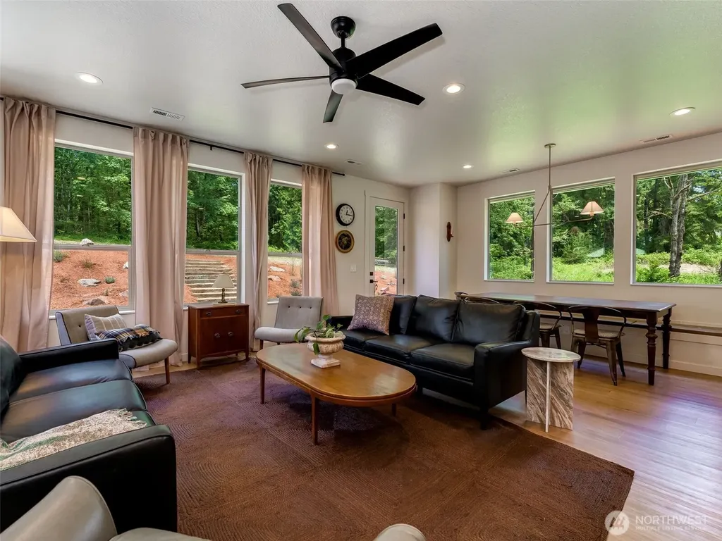 108 Lily Lane Castle Rock WA 98611