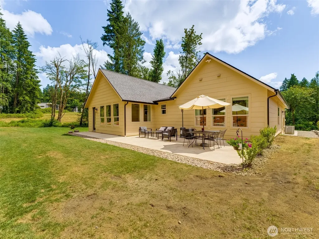 108 Lily Lane Castle Rock WA 98611
