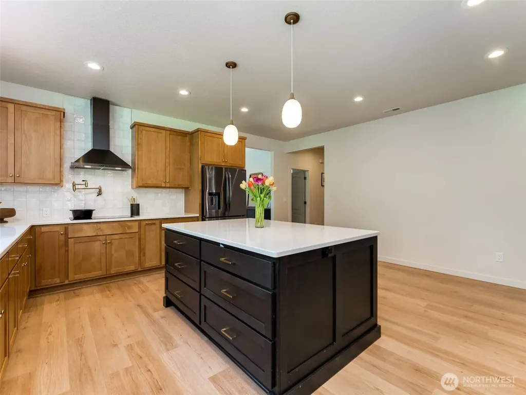 108 Lily Lane Castle Rock WA 98611