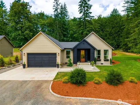 108 Lily Lane Castle Rock WA 98611