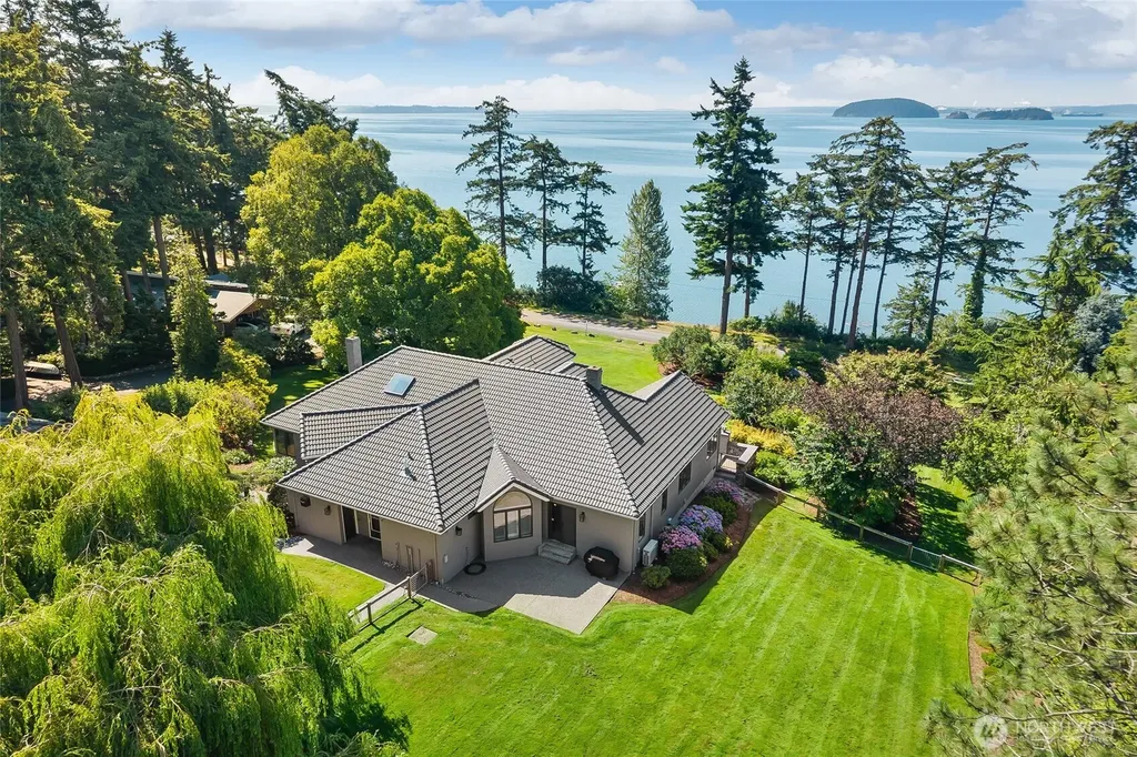 9151 Samish Island Road Bow WA 98232