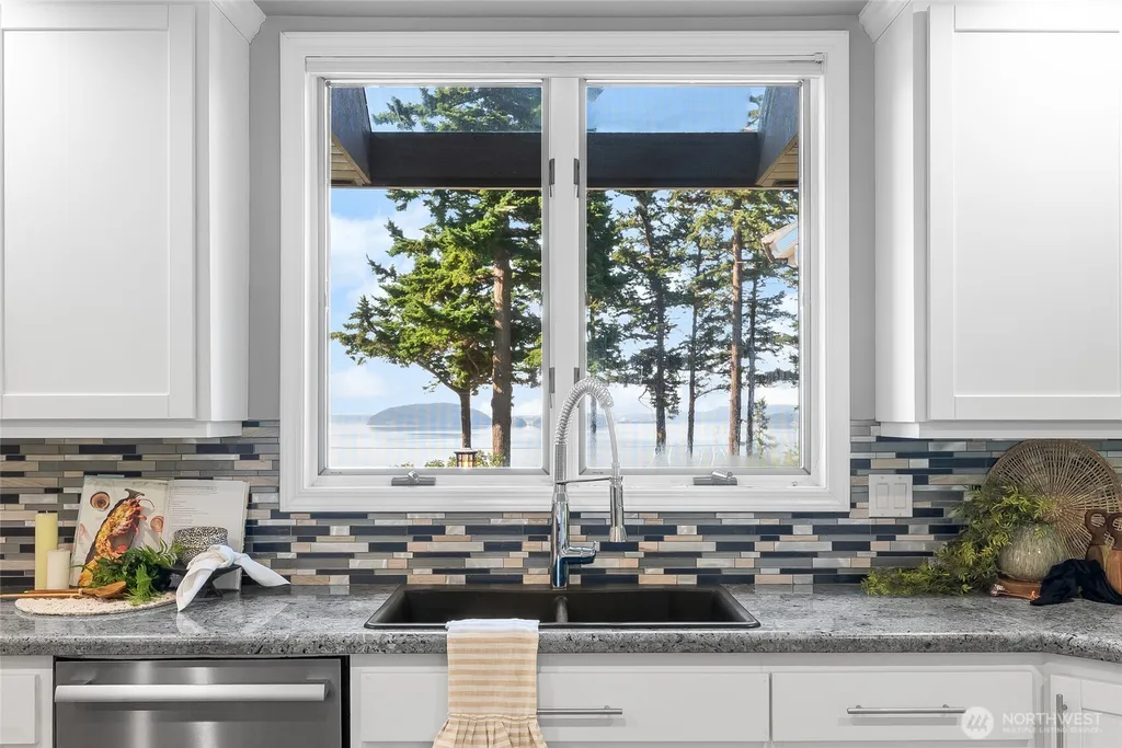 9151 Samish Island Road Bow WA 98232