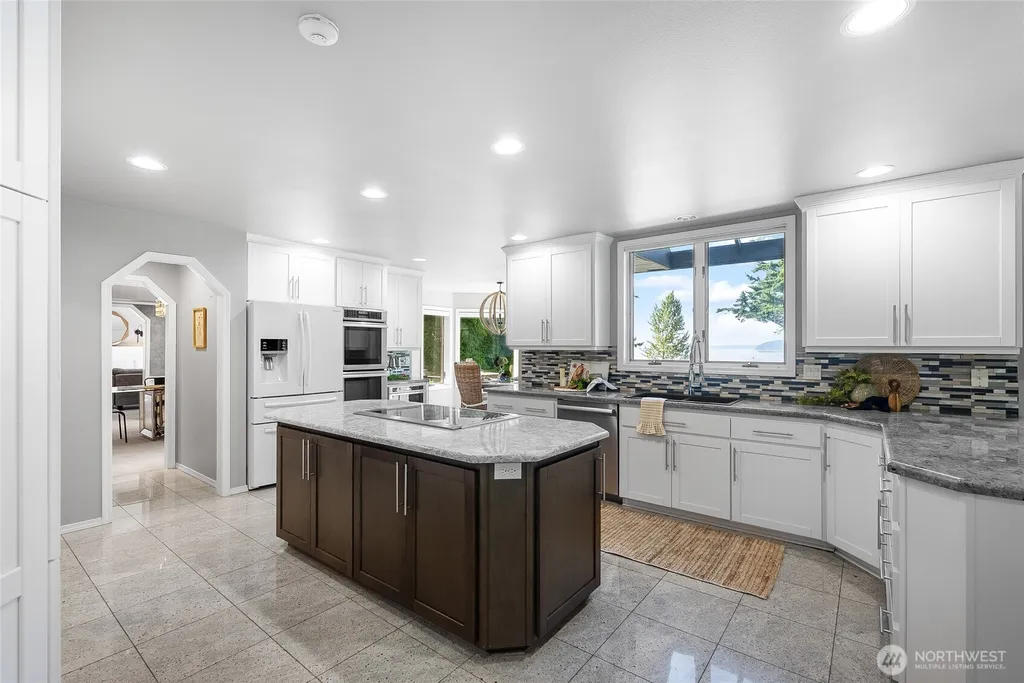 9151 Samish Island Road Bow WA 98232