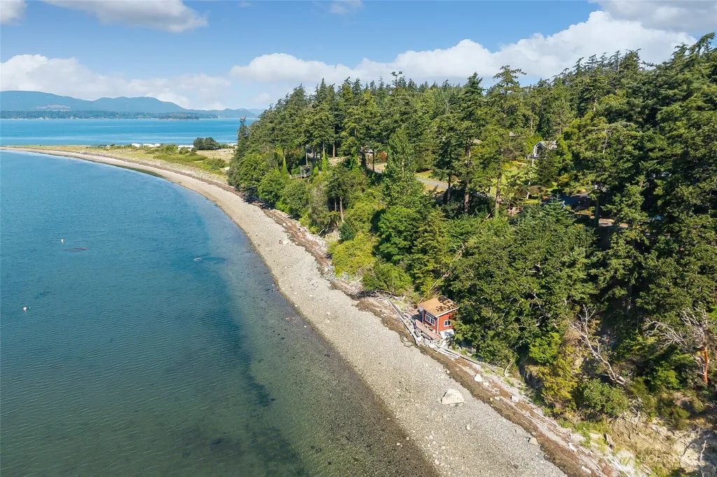 9151 Samish Island Road Bow WA 98232