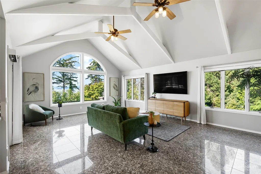 9151 Samish Island Road Bow WA 98232