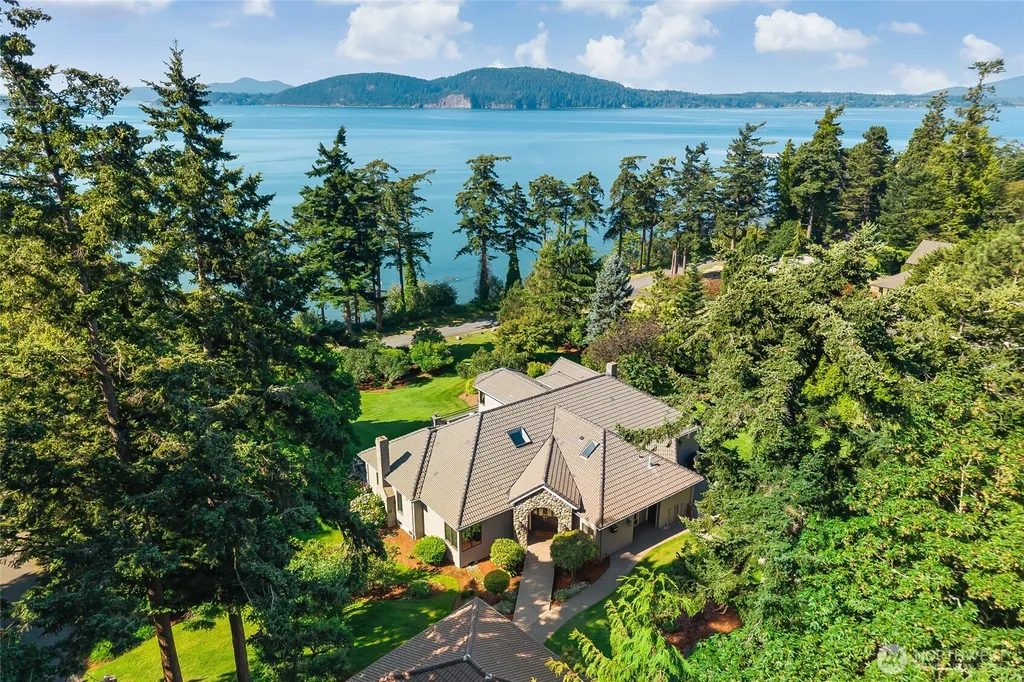 9151 Samish Island Road Bow WA 98232