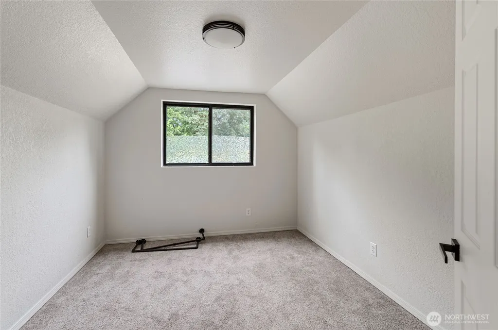 3857 Creek View Court SE Port Orchard WA 98366